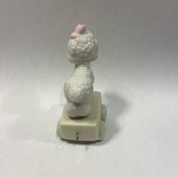 Precious Moments birthday train 1 lamb pink bow 1985. Happy Birthday Little Lamb - Picture 4 of 6